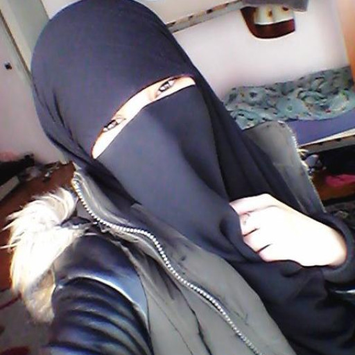 شروق كامل